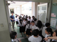 pict-1年生図書室説明 (8)
