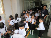 pict-1年生図書室説明 (10)