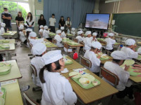 pict-給食試食会 (1)